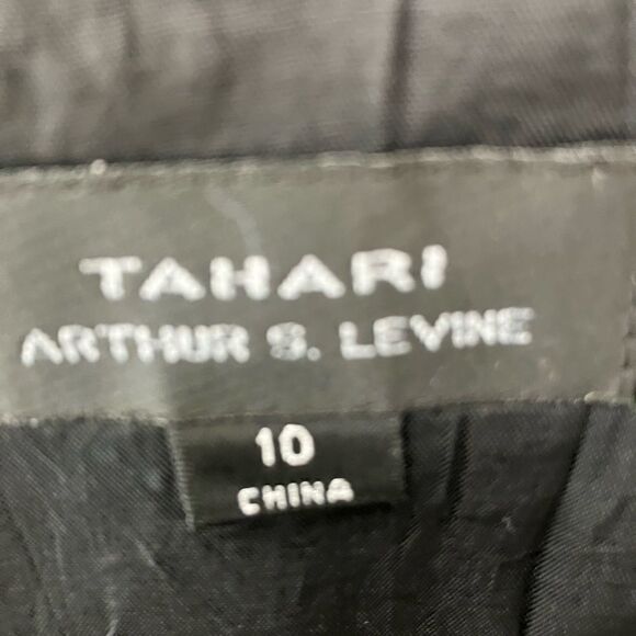 Tahari/Arthur Levine 10 Collab Fully Lined.Dressy Dress - Picture 3 of 12